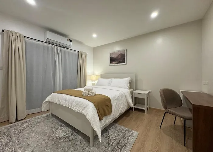 2br Bts Sukhumvit Line Udomsuk Holiday home *